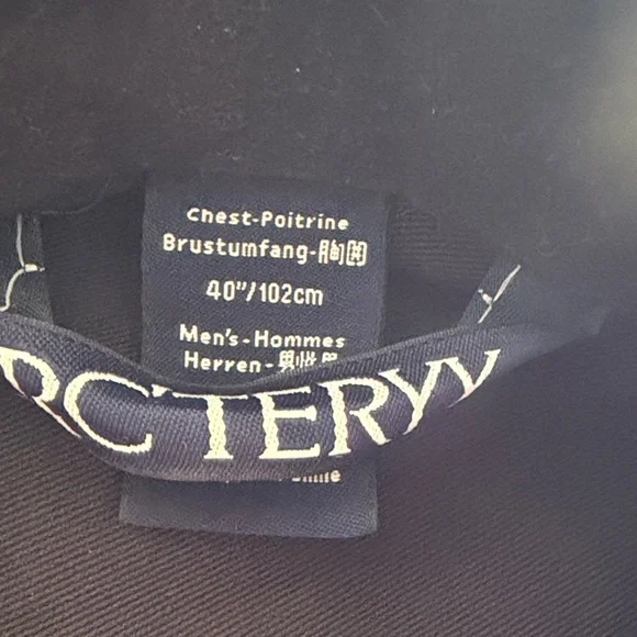 Arc'teryx Black Men's Softshell Performance Jacket - Picture 2 of 14